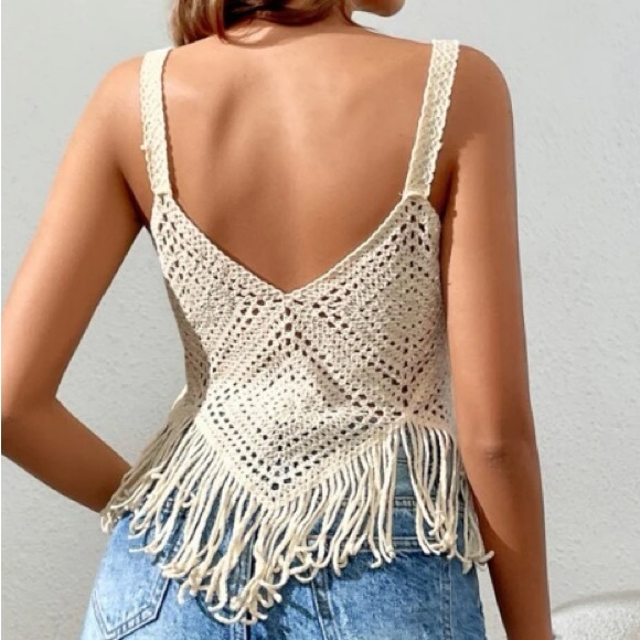 🌴NEW! Boho Fringe Hem Crochet Top OSFM - Picture 2 of 9